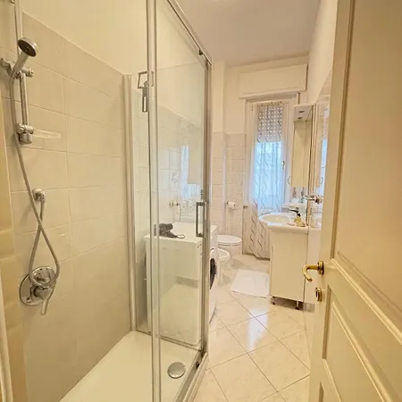 Amati Policlinic Apartamento