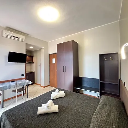 Amati Policlinic Apartmán Monza