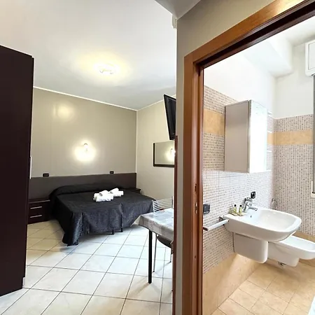 Amati Policlinic Apartamento